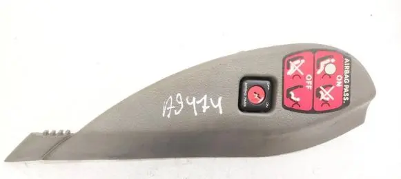 Passenger airbag on/off switch