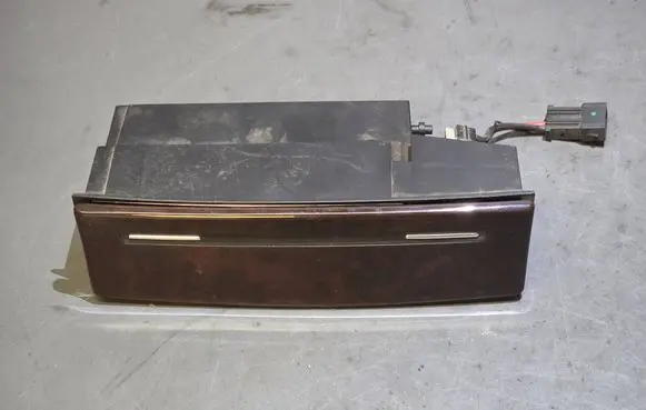 Audi A8 S8 D3 4E Car ashtray 4E0857951C 31278000C
