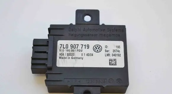 Volkswagen Touareg I Other devices 7L0907719