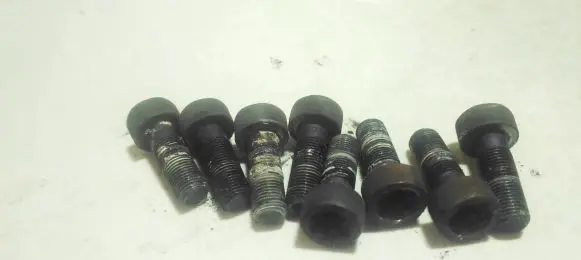 Subaru Legacy Nuts/bolts 