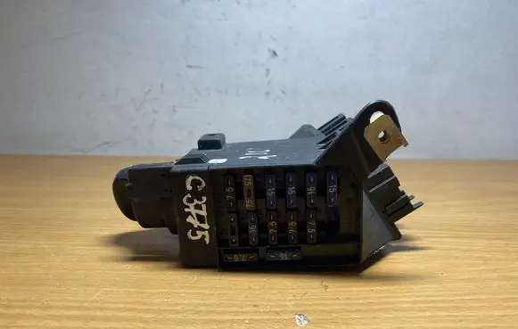 Mercedes-Benz E W210 Light switch 2105451104 C3775