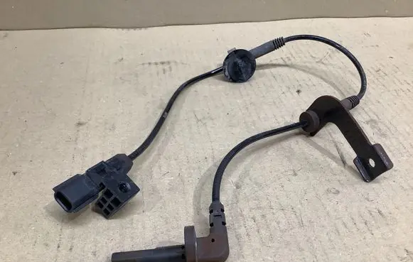 Dacia Spring ABS brake wheel speed sensor 479108534R