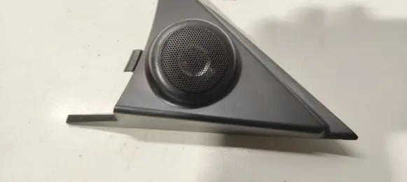 KIA Sorento Front door high frequency speaker 01963503E500