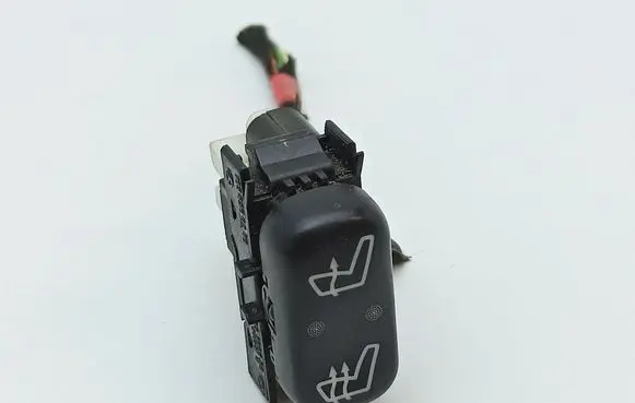 Mercedes-Benz ML W163 Seat heating switch 1638200210