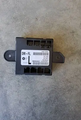 Chrysler 200 Door control unit/module 68111321AG A2C7368530500 TKL3G334400DZE