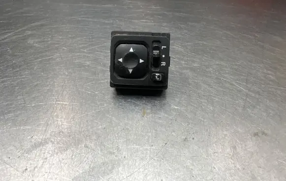 Mitsubishi Outlander Wing mirror switch 183569