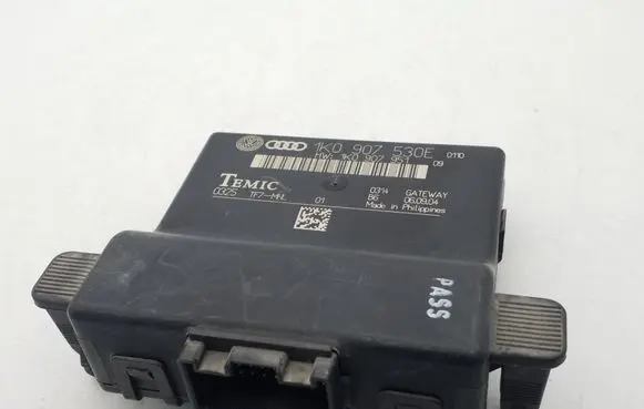 Skoda Octavia Mk2 (1Z) Gateway control module 1K0907530E 1K0907951
