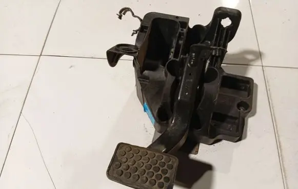 Fiat Stilo Brake pedal 