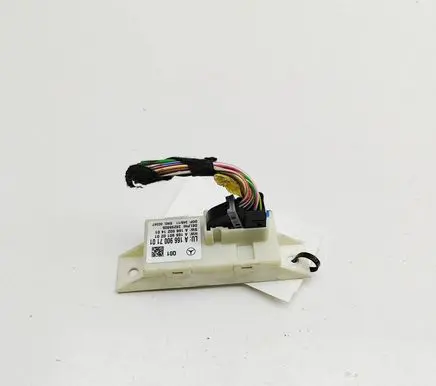 Mercedes-Benz C W204 Light module LCM A1669007101 A1669010201