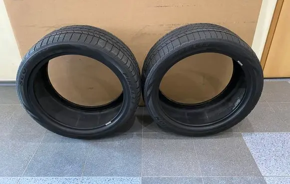BMW X5 E70 R20 winter tire 27540222