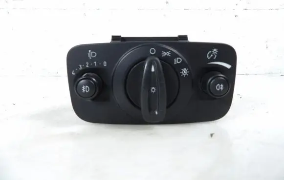 Ford C-MAX II Other switches/knobs/shifts AV6T-13A024-CC