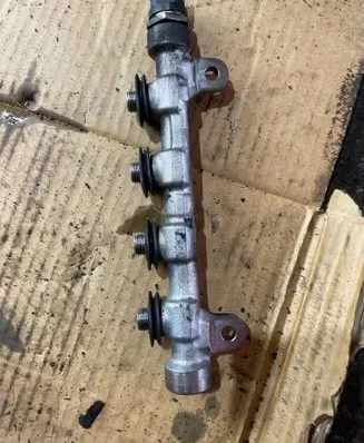 Infiniti FX Fuel main line pipe 0445216032 H8200880547 8201004395A