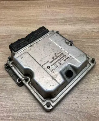 Chrysler Voyager Engine control unit/module ECU P04727661AD 0281010290 USED