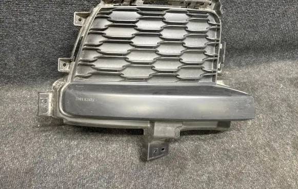 Jeep Grand Cherokee WL Front bumper lower grill 68408099AC 388295 5551MADEE