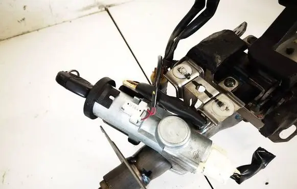 Nissan X-Trail T30 Ignition lock 28590c9902 5wk48042a