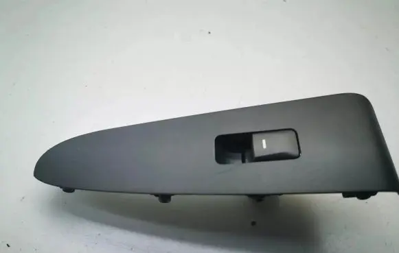 KIA Sportage Electric window control switch 4915201110 935803W000 535751H000