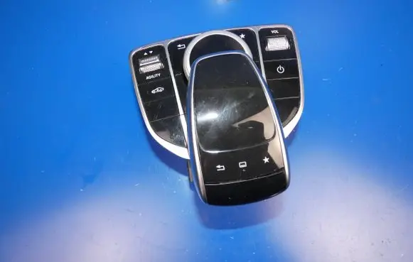 Mercedes-Benz C W205 Head unit multimedia control A2059005915 0000070610 A2C97646000