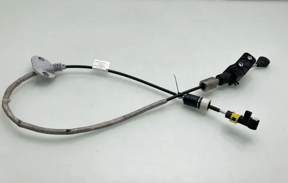 Volvo S90, V90 Gear shift cable linkage 31492343