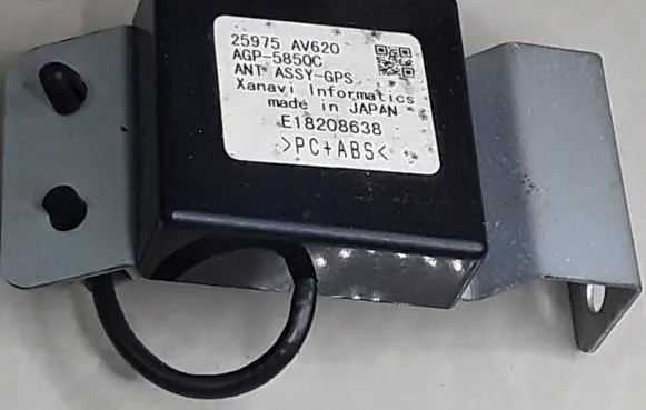 Nissan Primera Aerial antenna amplifier 25975AV620 AGP5850C