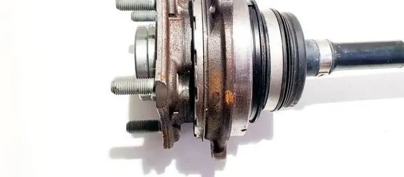 Rear wheel hub