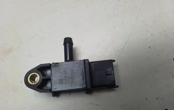 Opel Insignia A Exhaust gas pressure sensor 55566186 5G02