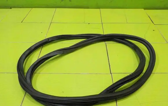 Audi A4 S4 B8 8K Front door rubber seal PRZOD 12AB39 5C11CE3C8F7943AFAA