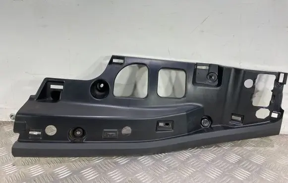 Alfa Romeo Stelvio Rear seat side bottom trim 156135890