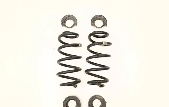 BMW 2 F46 Rear coil spring 6875113 6871665