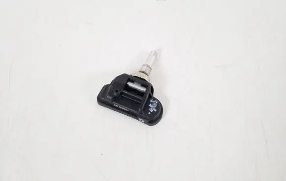 Mercedes-Benz ML W166 Tire pressure sensor A0009050030
