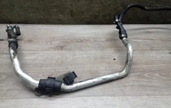Volvo S60 Engine coolant pipe/hose