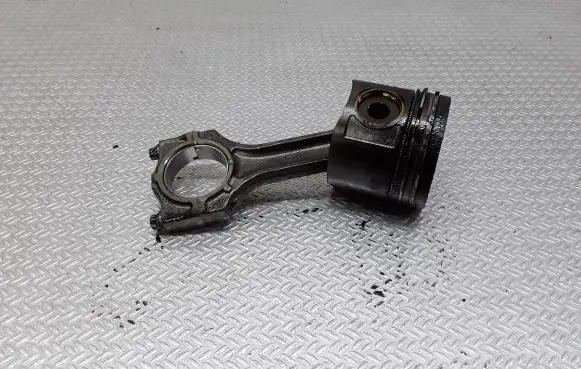 BMW 5 E60 E61 Piston with connecting rod