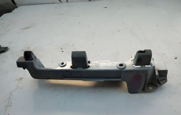 Renault Kangoo II Fender mounting bracket 