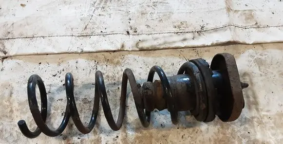 Ford Mondeo MK IV Rear coil spring