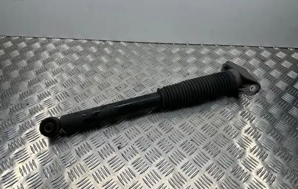 Hyundai Tucson TL Rear shock absorber/damper 55300F1550