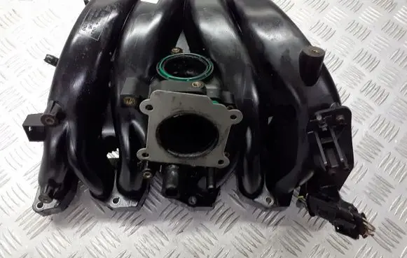 Opel Zafira B Intake manifold 55354092