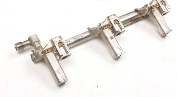Jaguar F-Pace Fuel main line pipe FX239G774AC