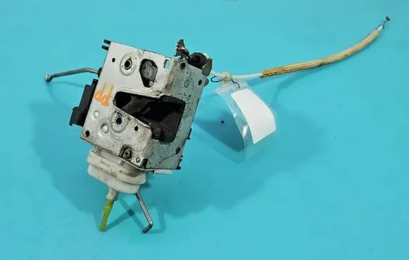 Audi A8 S8 D2 4D Front door lock 8D1837016F IMPRK1527846