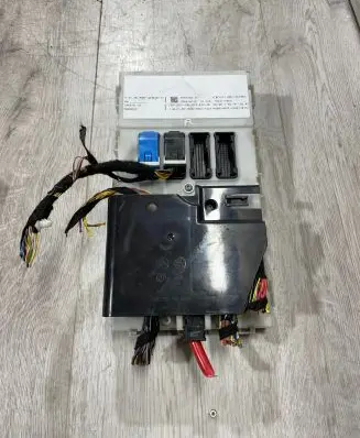 BMW 3 F30 F35 F31 Central body control module 9387262 58M616F08 10681810