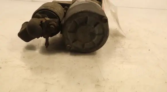 Nissan Note (E11) Starter motor D7E40
