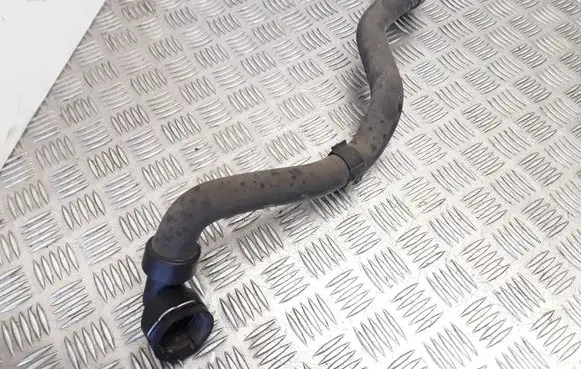 Ford Mondeo MK IV Engine coolant pipe/hose