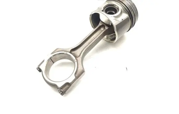 Honda Accord Piston with connecting rod N22B1