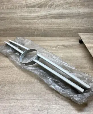 Volkswagen Golf III Front bumper upper radiator grill 1H6853653D