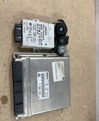 BMW 5 E39 Engine ECU kit and lock set 0281010314 61356905668 7789376