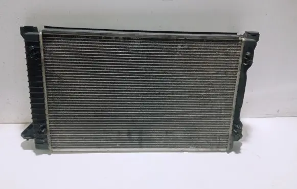 Audi A4 S4 B6 8E 8H Coolant radiator