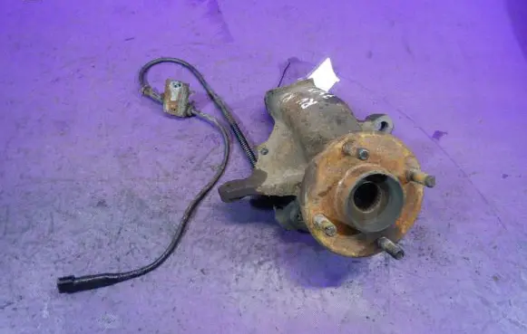 Ford Mondeo MK I Front wheel hub spindle knuckle
