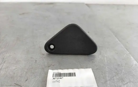 Volvo XC60 Radiator mount bracket 30723367