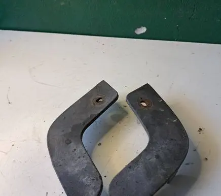 Toyota Corolla Verso AR10 Front mudguard 