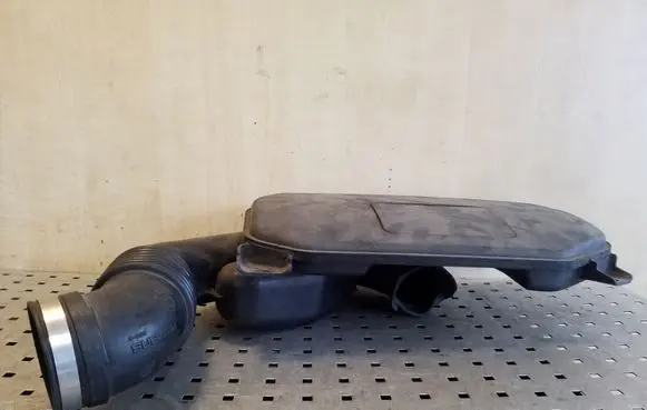 Intake resonator