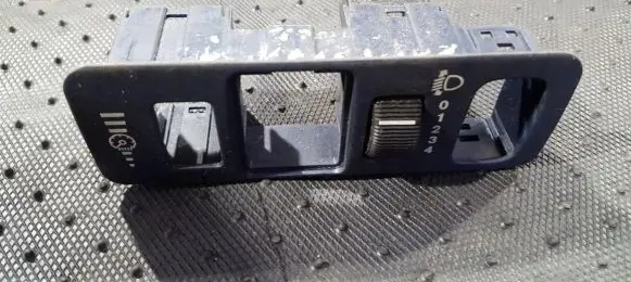 Mitsubishi Carisma Headlight level height control switch MR114337