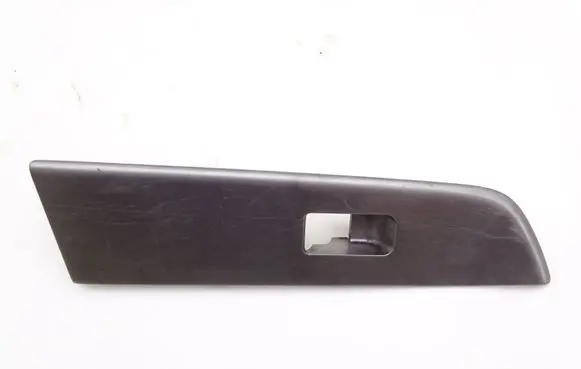 Ford Ranger Fog light switch UR636638YA